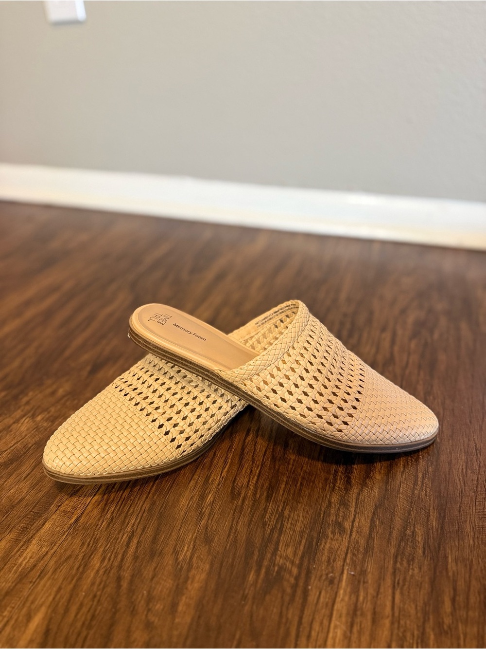 Time and Tru Woven Slide Mule — Beige/Cream Slip-On
